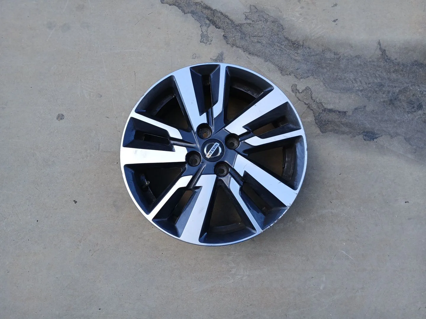 Llanta para Nissan Micra V (K14)