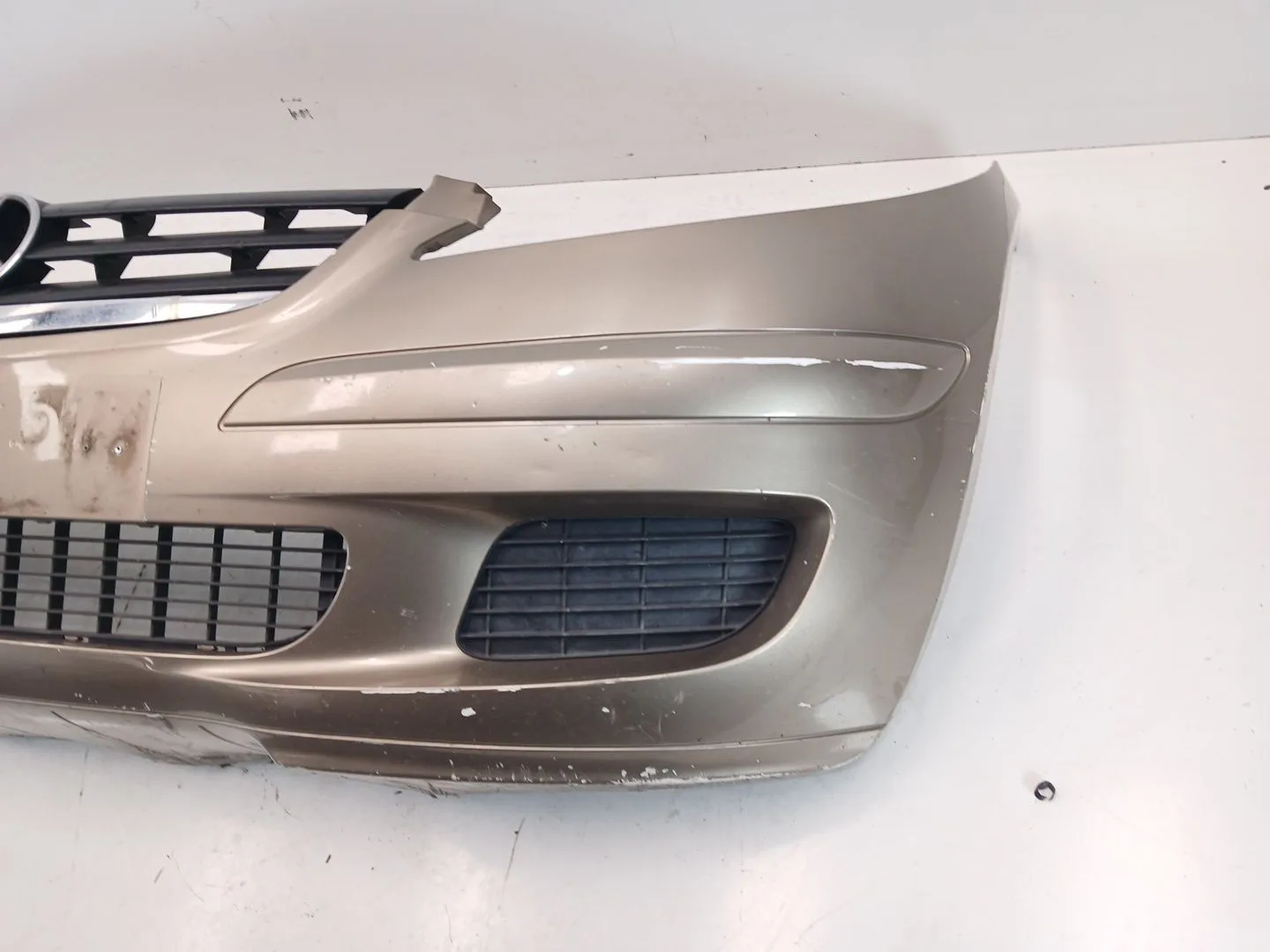 Paragolpes Delantero para Mercedes-Benz Clase A (W169)
