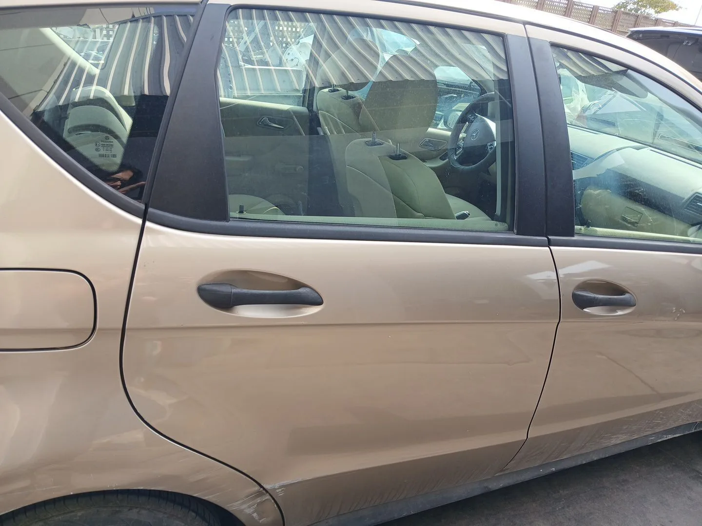 Puerta Trasera Derecha para Mercedes-Benz Clase A (W169)