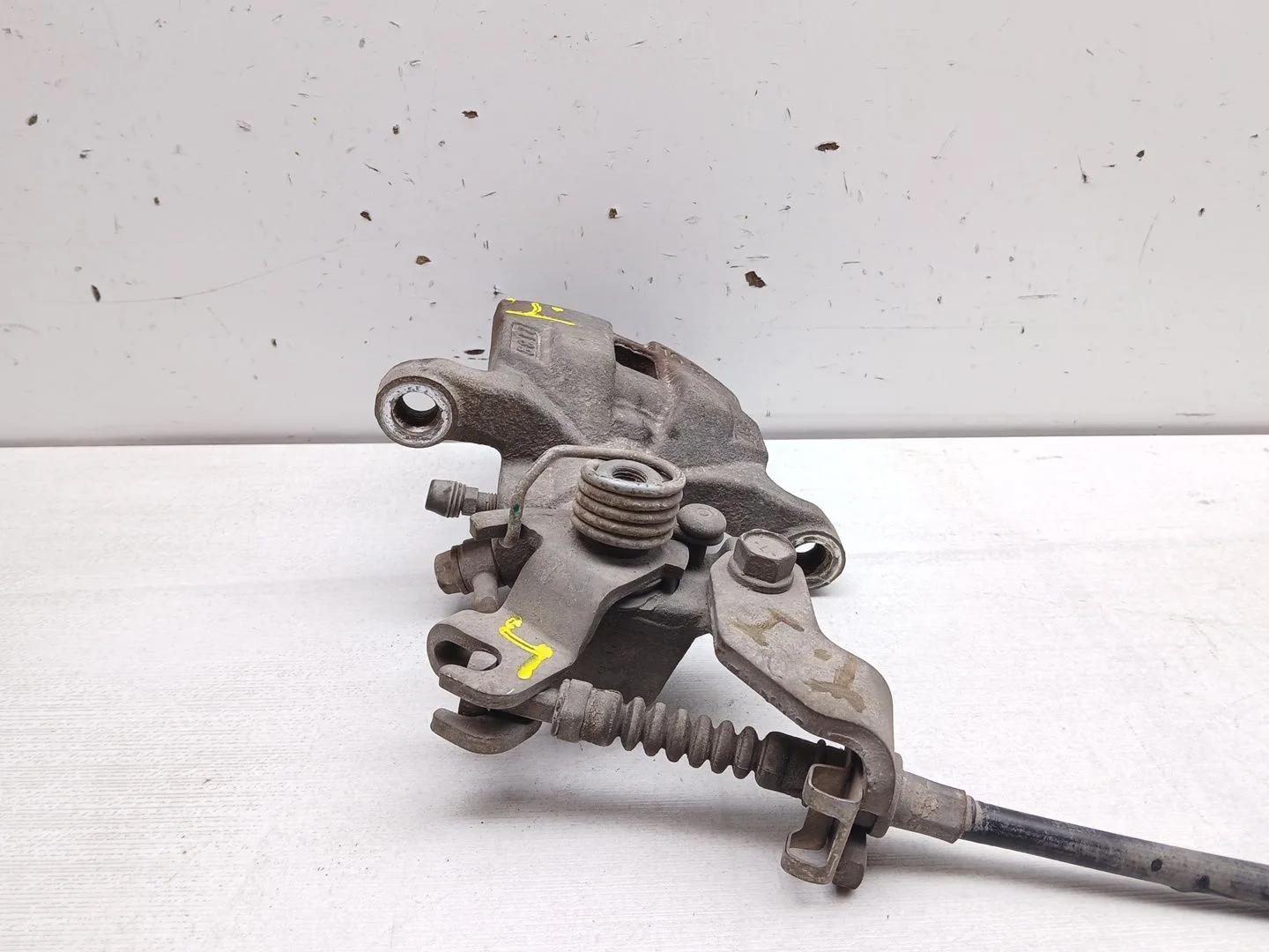 Pinza Freno Trasera Izquierda para Mazda 6 Sedan (Gh)