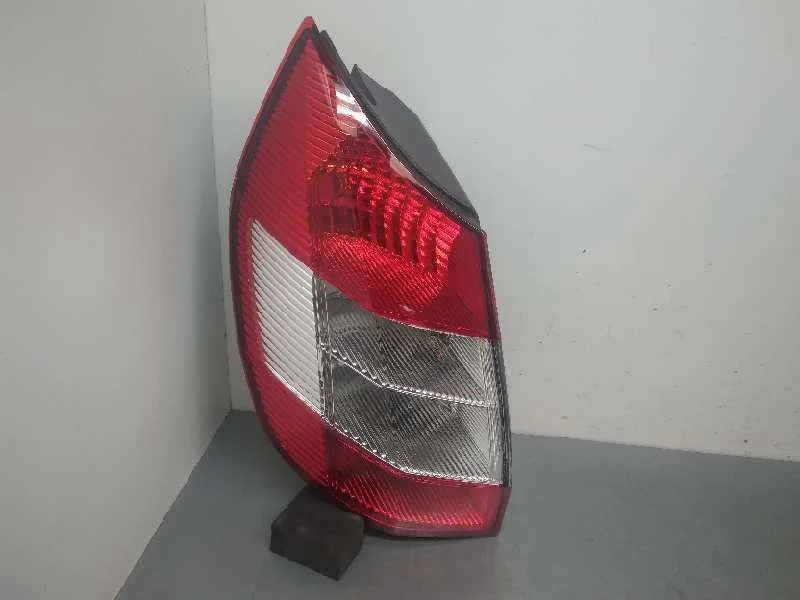 Piloto Trasero Izquierdo para Renault Scenic Ii