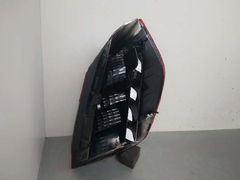 Piloto Trasero Izquierdo para Renault Scenic Ii