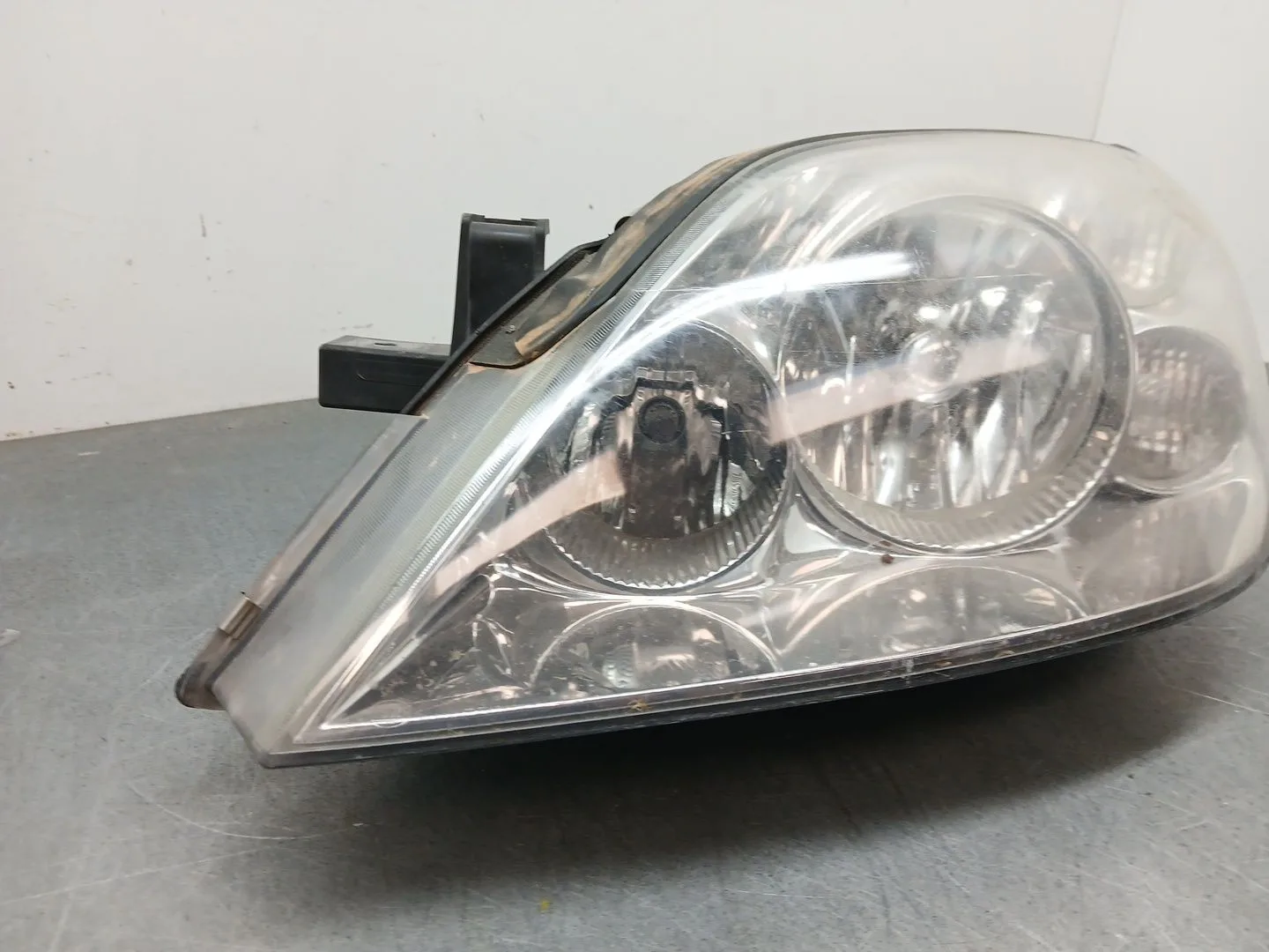 Faro Izquierdo para Nissan Primera (P12)