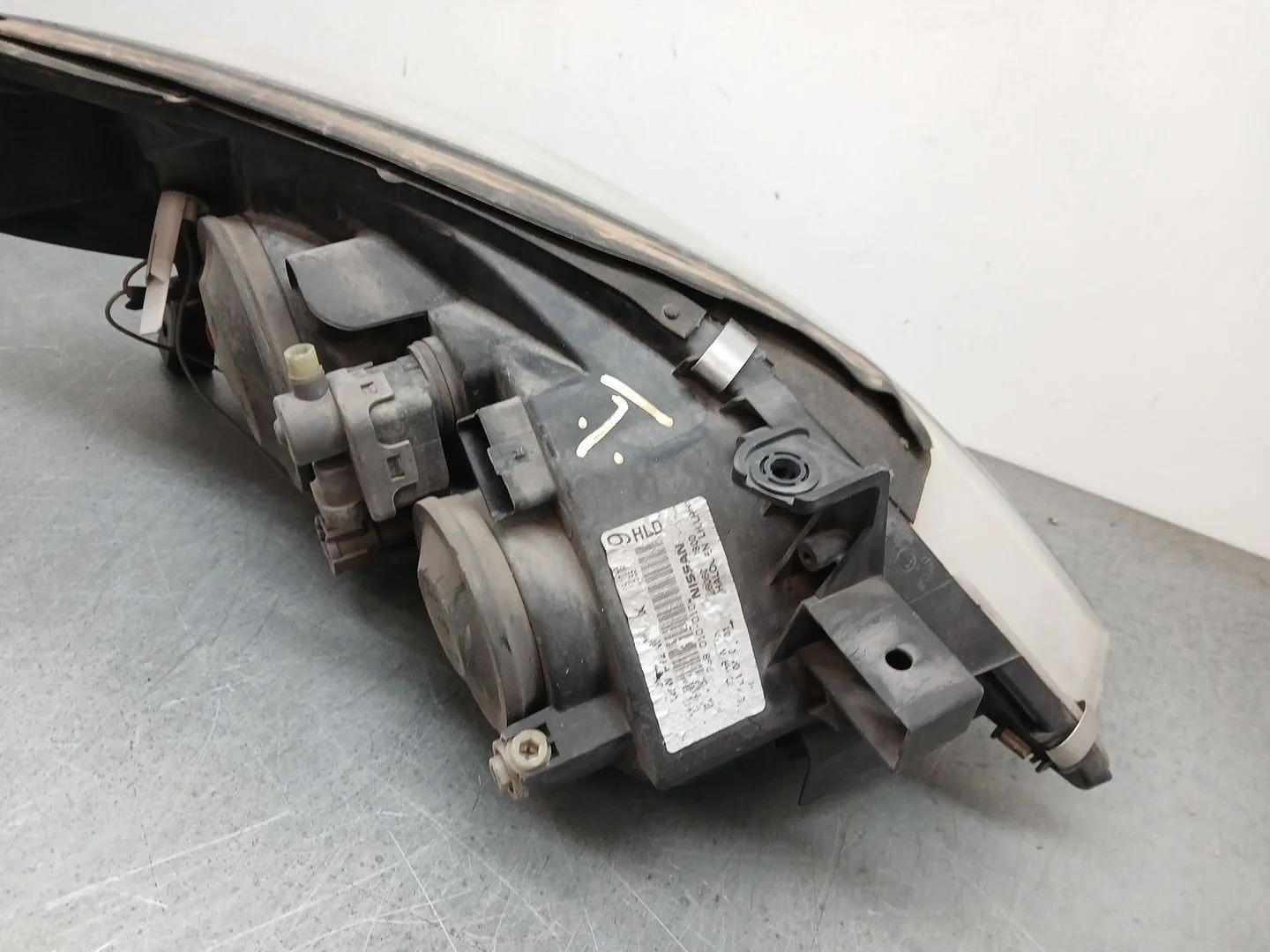 Faro Izquierdo para Nissan Primera (P12)