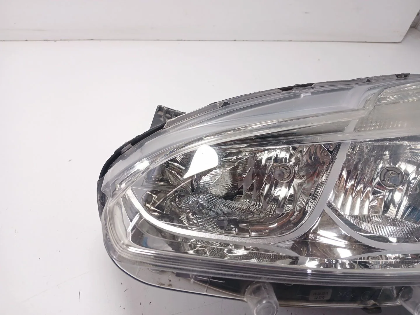 Faro Izquierdo para Peugeot 208 I (Ca_, Cc_)