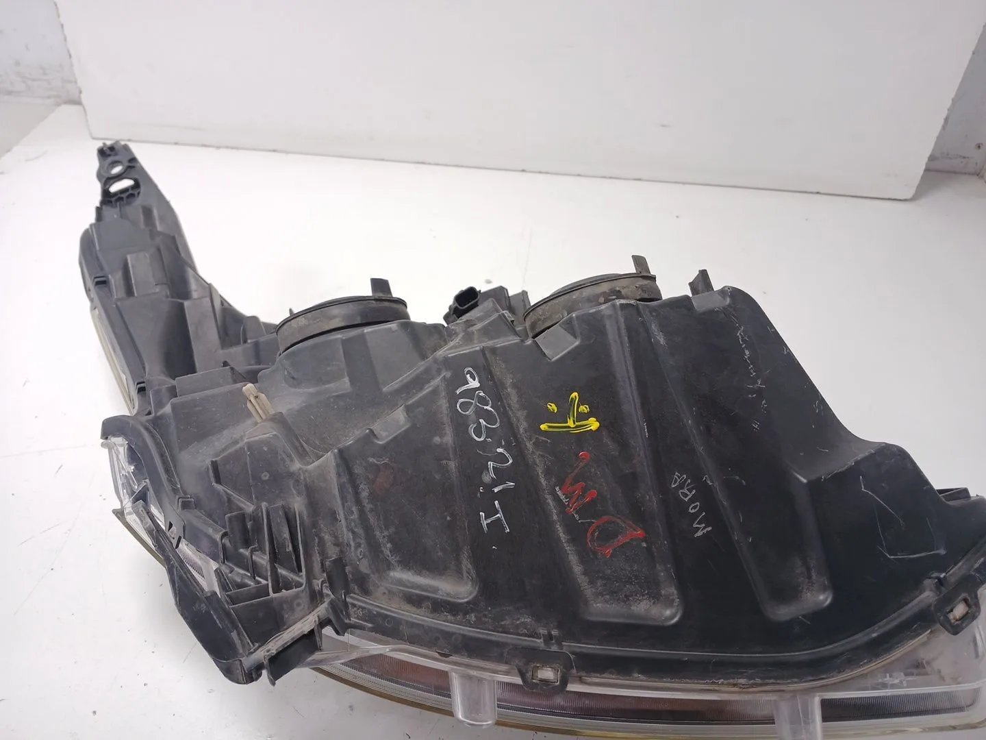 Faro Izquierdo para Peugeot 208 I (Ca_, Cc_)