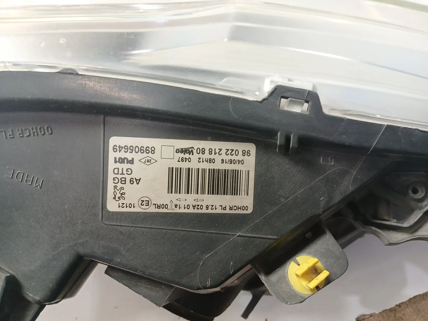 Faro Izquierdo para Peugeot 208 I (Ca_, Cc_)