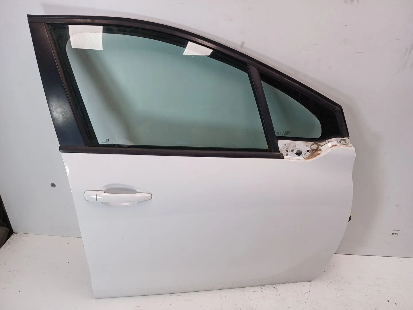 Puerta Delantera Derecha para Peugeot 208 I (Ca_, Cc_)