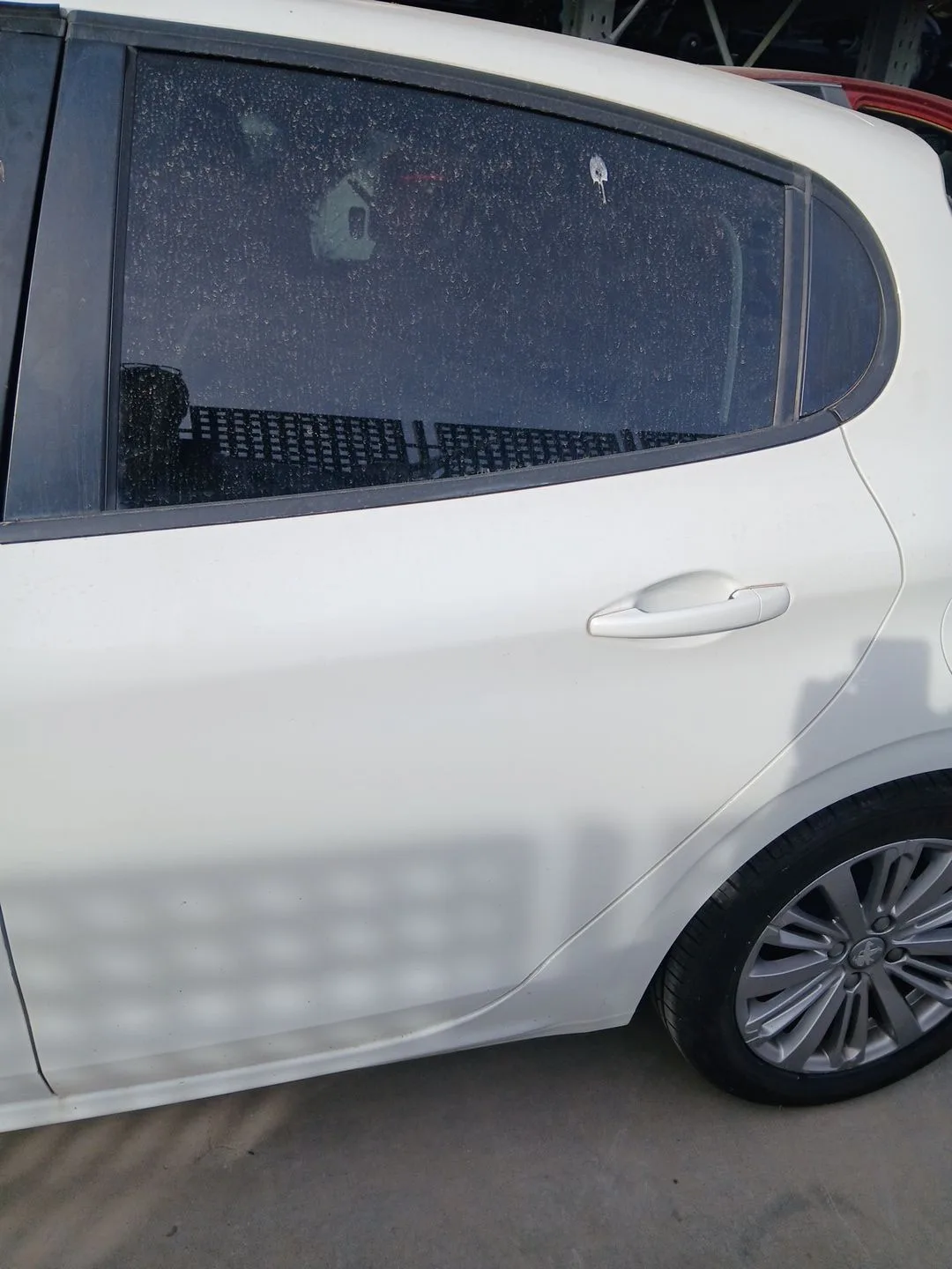 Puerta Trasera Izquierda para Peugeot 208 I (Ca_, Cc_)