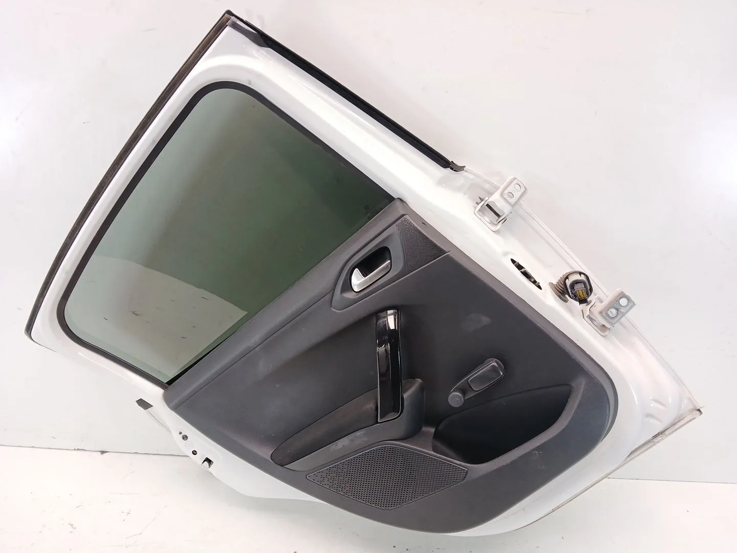 Puerta Trasera Izquierda para Peugeot 208 I (Ca_, Cc_)