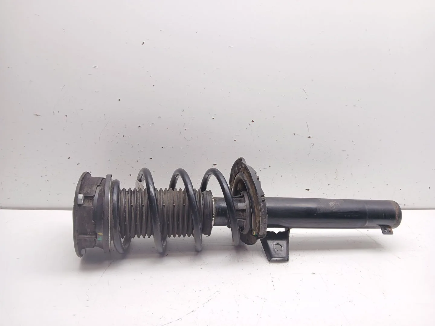 Amortiguador Delantero Derecho para Volkswagen T-Roc (A11, D11)