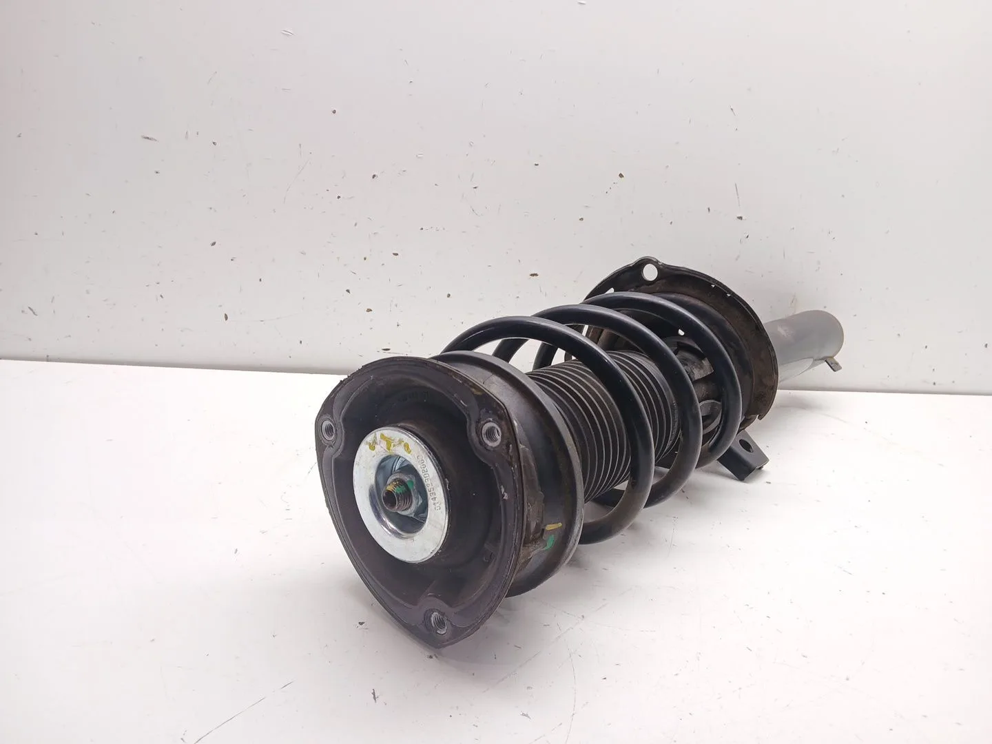 Amortiguador Delantero Derecho para Volkswagen T-Roc (A11, D11)