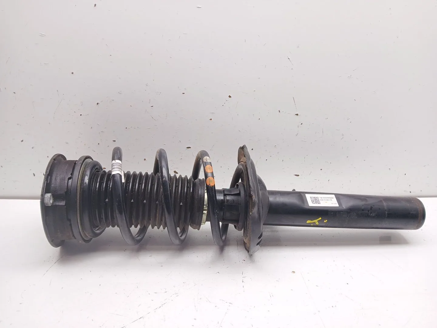 Amortiguador Delantero Izquierdo para Volkswagen T-Roc (A11, D11)