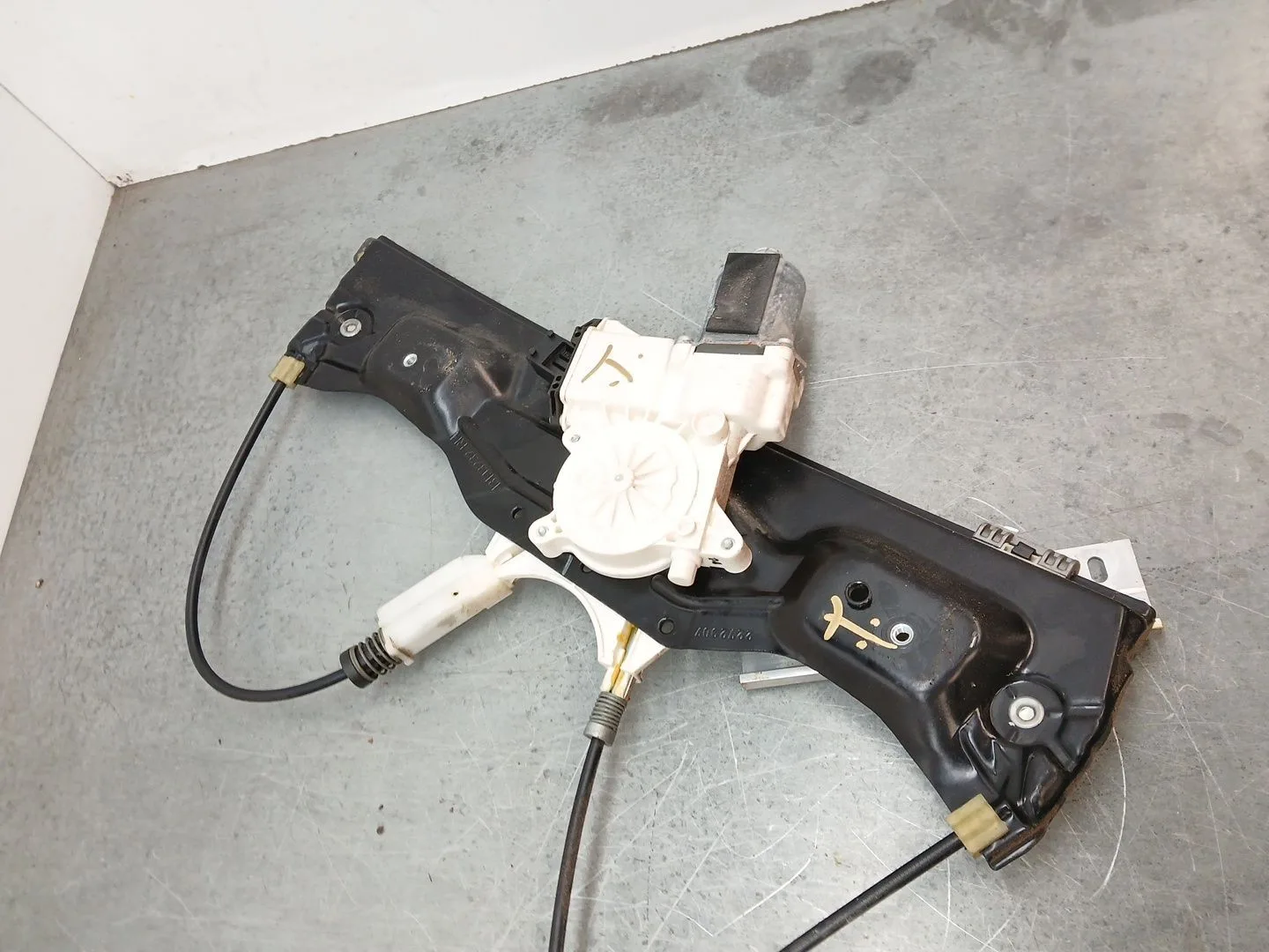 Elevalunas Delantero Derecho para Opel Astra H Twintop (A04)