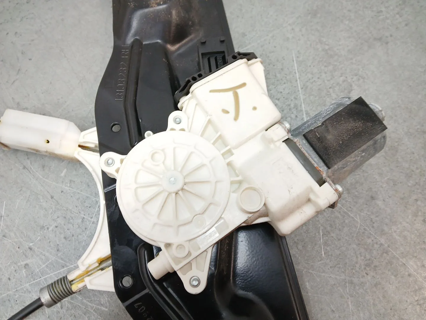 Elevalunas Delantero Derecho para Opel Astra H Twintop (A04)