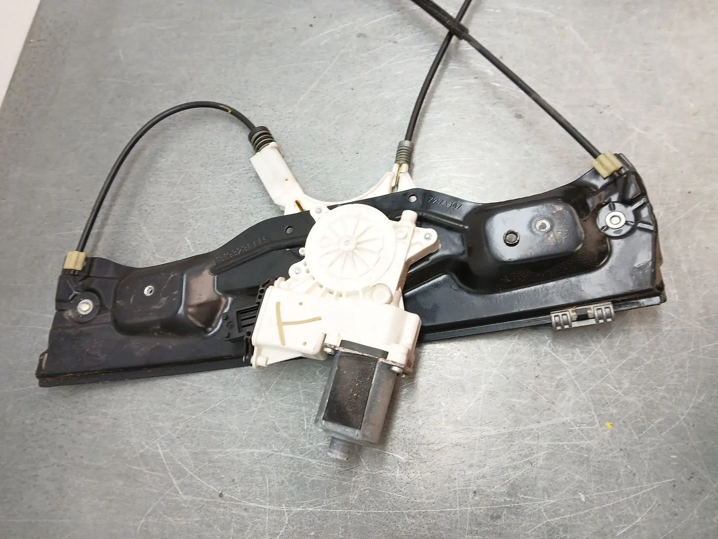 Elevalunas Delantero Izquierdo para Opel Astra H Twintop (A04)