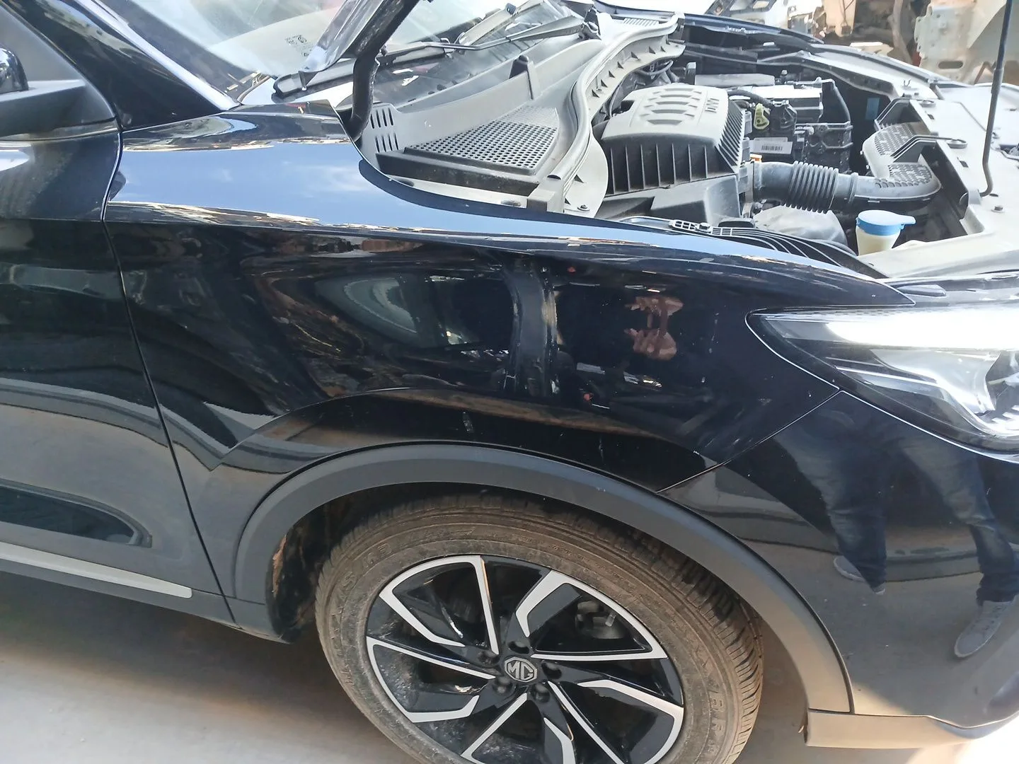Aleta Delantera Derecha para Mg Zs Suv (Azs1)