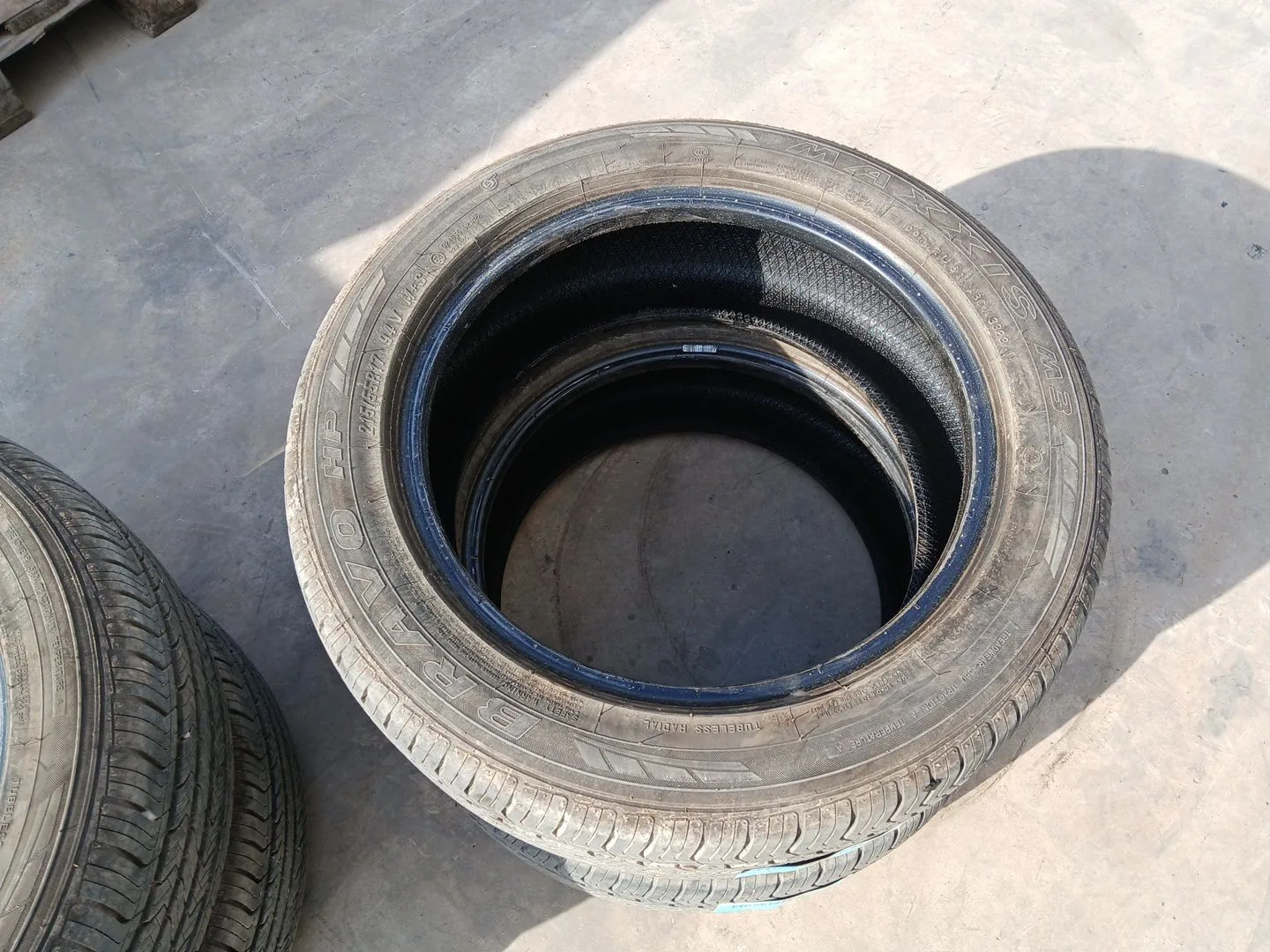 Neumatico para Mg Zs Suv (Azs1)