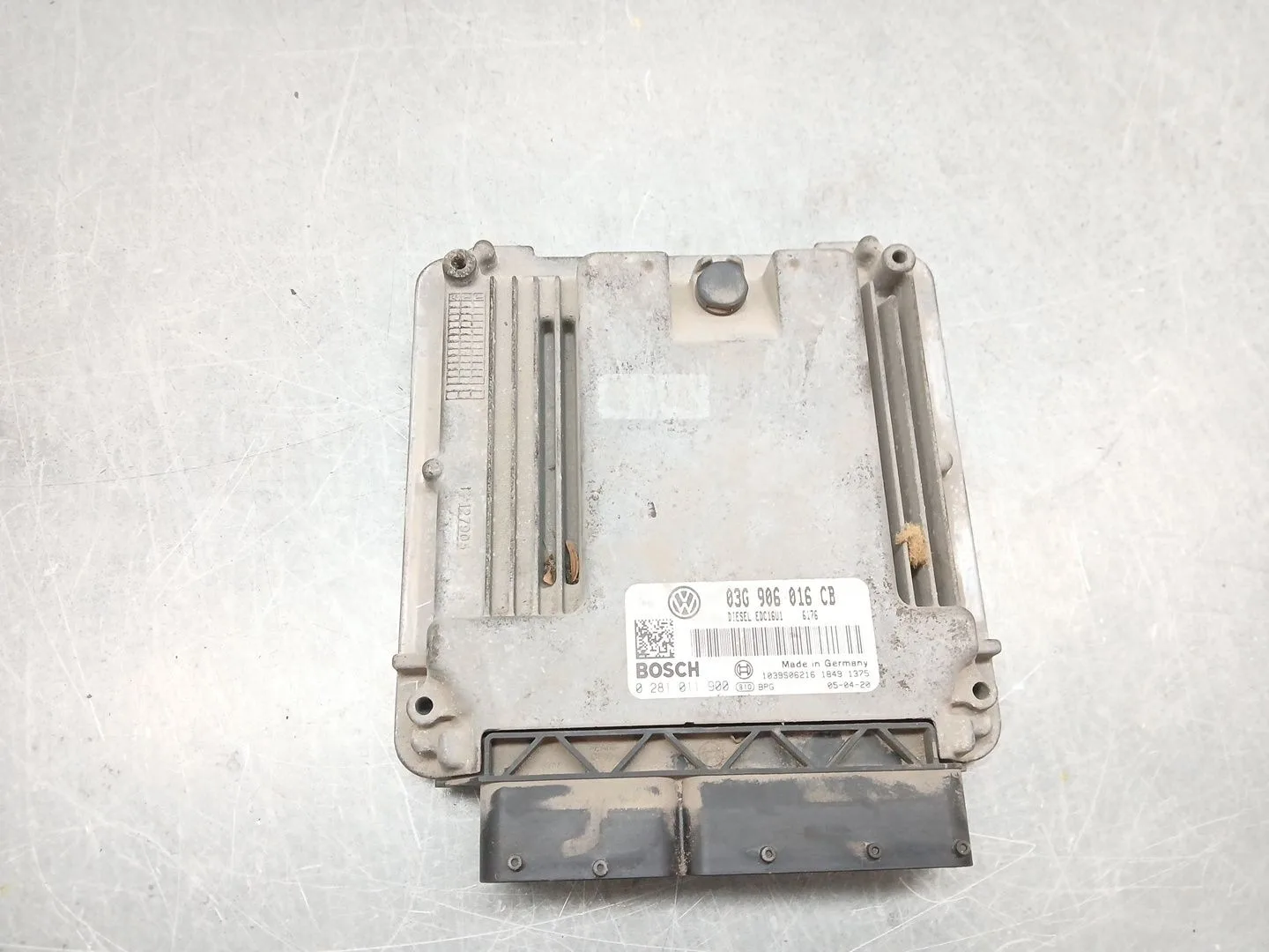 Centralita Motor Uce para Volkswagen Golf V (1K1)