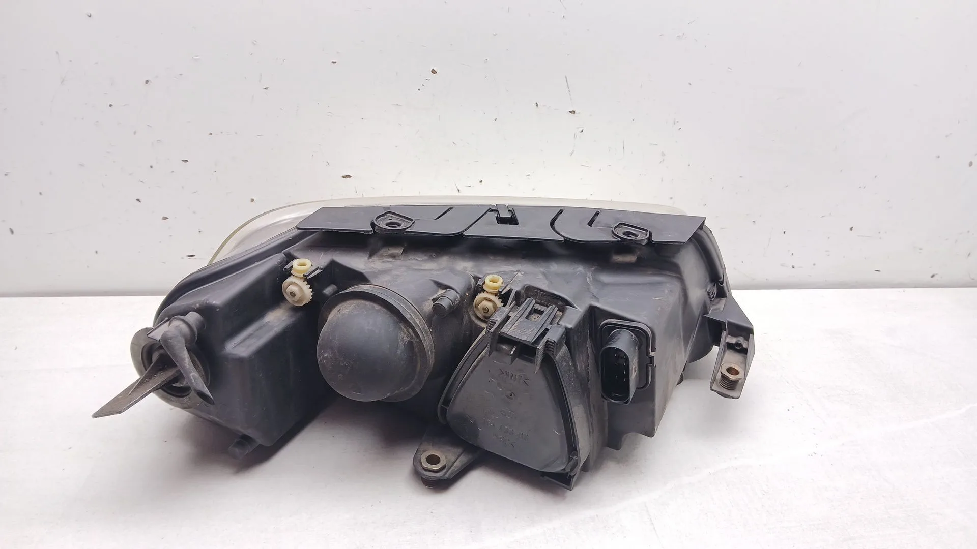 Faro Izquierdo para Volkswagen Passat B5.5 Variant (3B6)