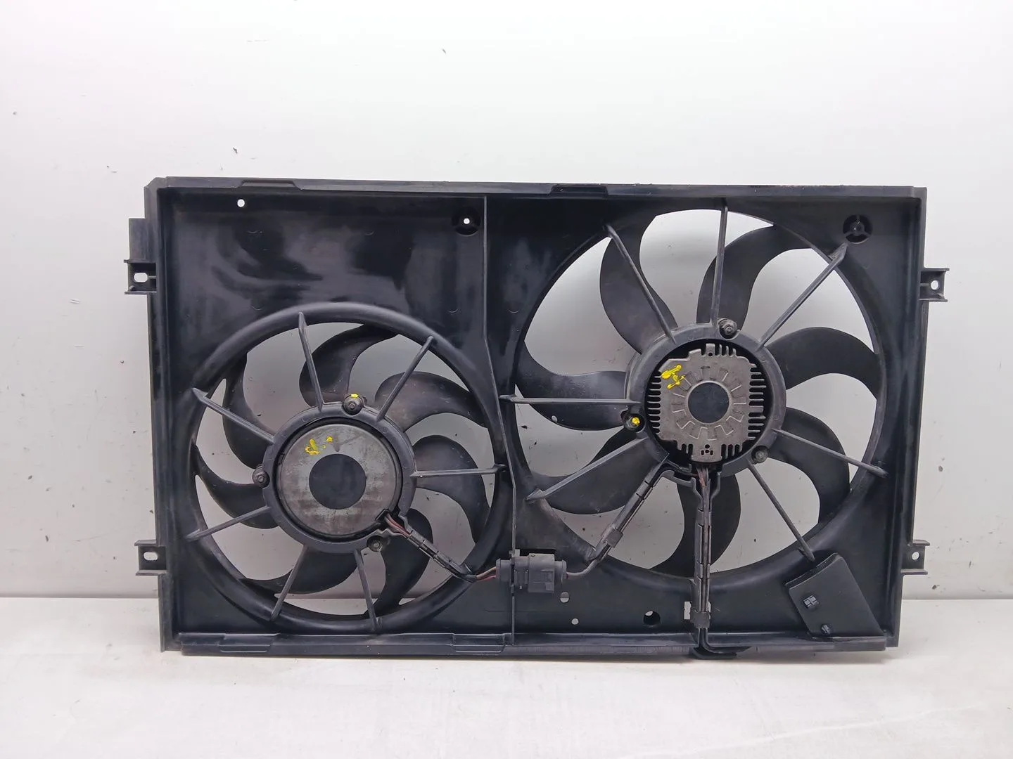 Electroventilador para Volkswagen Golf V (1K1)