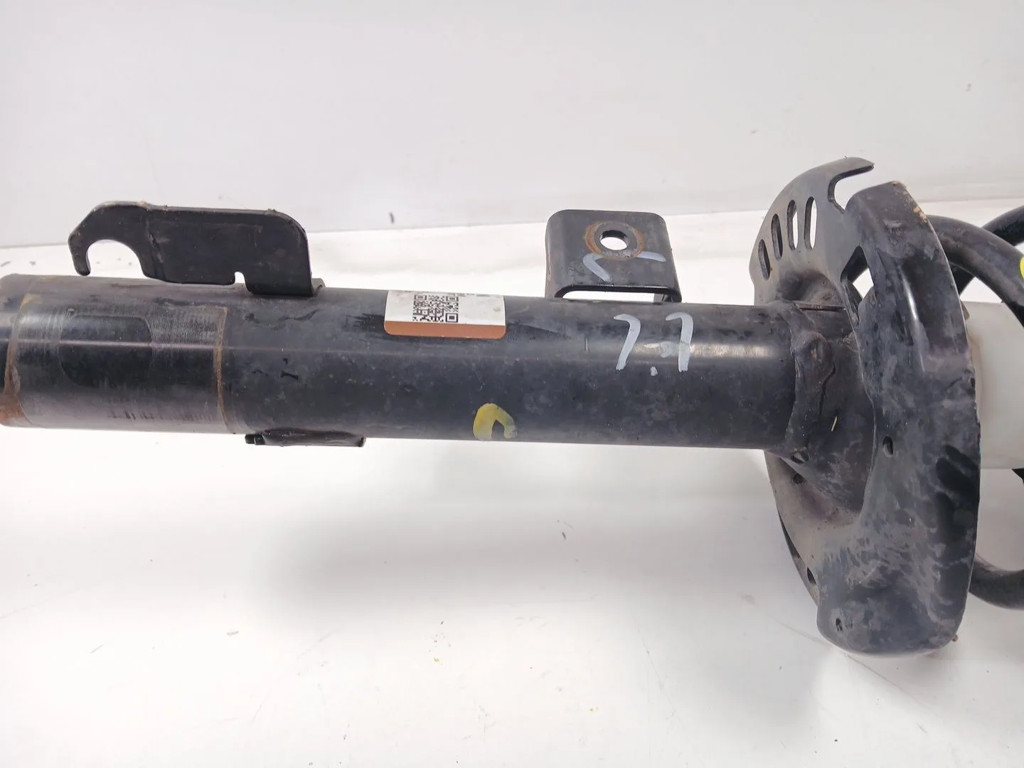 Amortiguador Delantero Izquierdo para Mazda Cx-30 (Dm, Dt, Ed)