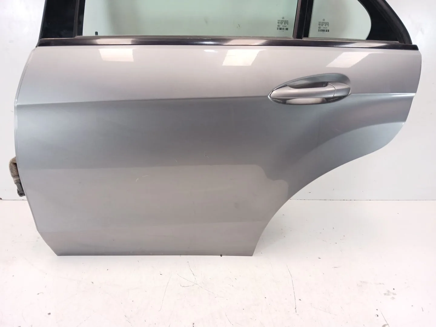 Puerta Trasera Izquierda para Mercedes-Benz Clase E (W212)