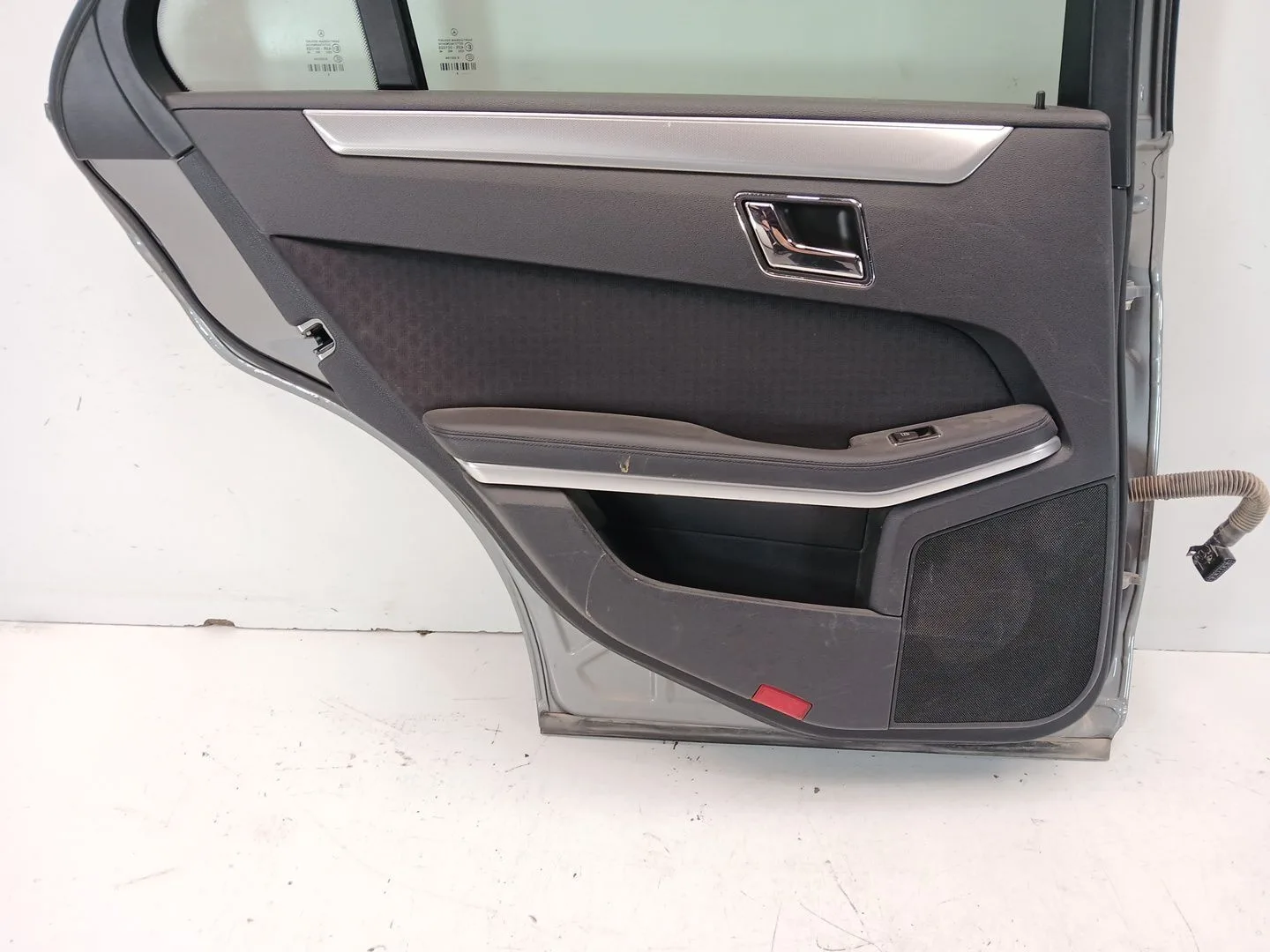 Puerta Trasera Izquierda para Mercedes-Benz Clase E (W212)