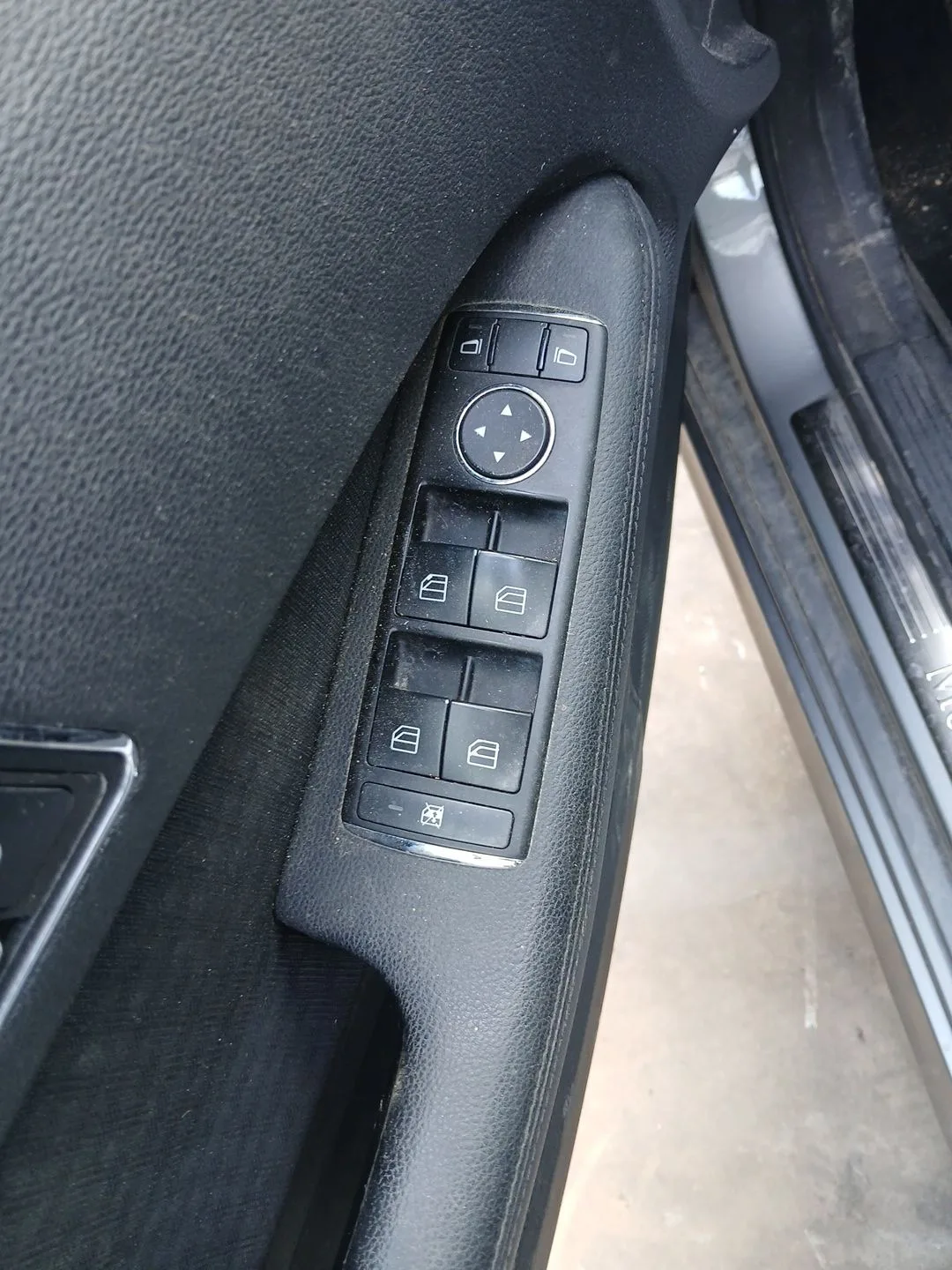 Mando Elevalunas Delantero Izquierdo para Mercedes-Benz Clase E (W212)