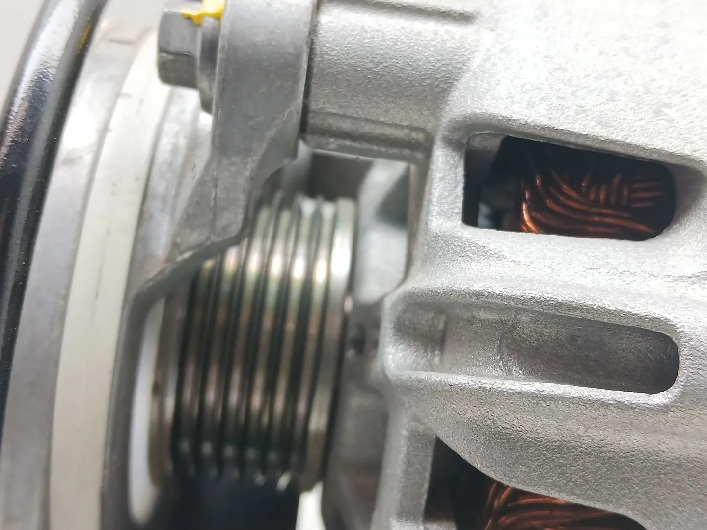 Alternador para Citroën C5 Aircross