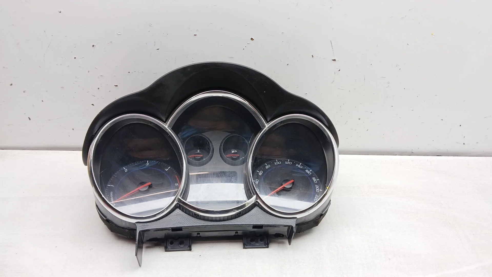 Cuadro Instrumentos para Chevrolet Cruze (J300)