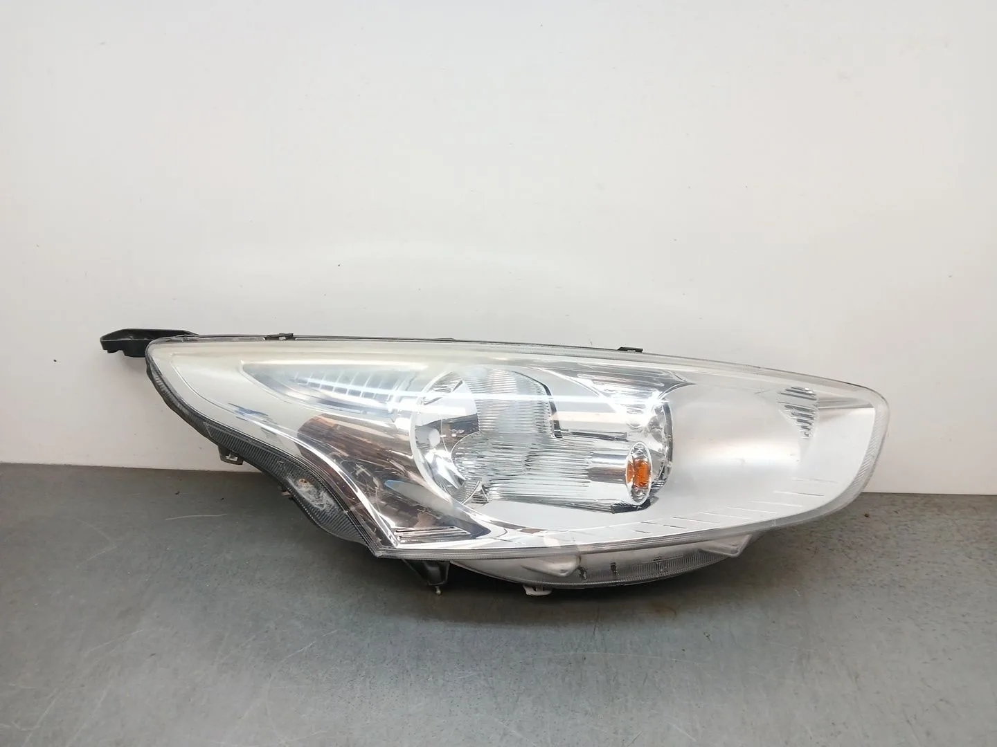 Faro Derecho para Ford B-Max (Jk)