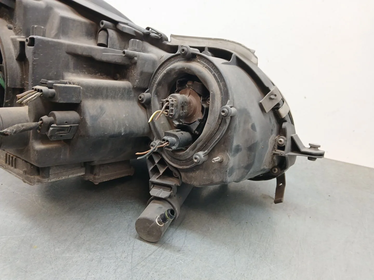 Faro Izquierdo para Mercedes-Benz Clase E (W211)