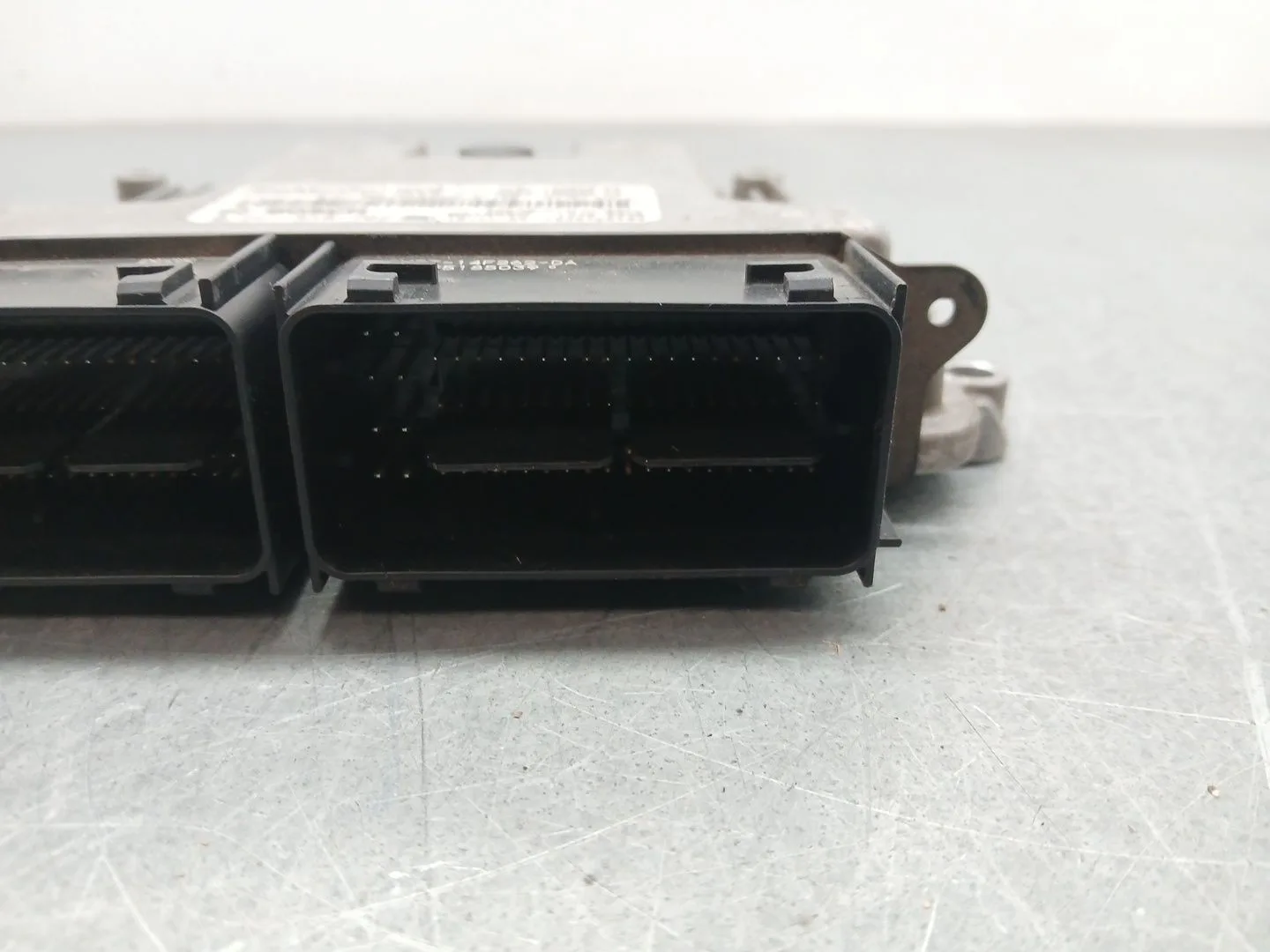 Centralita Motor Uce para Ford Fiesta Vii (Hj, Hf)