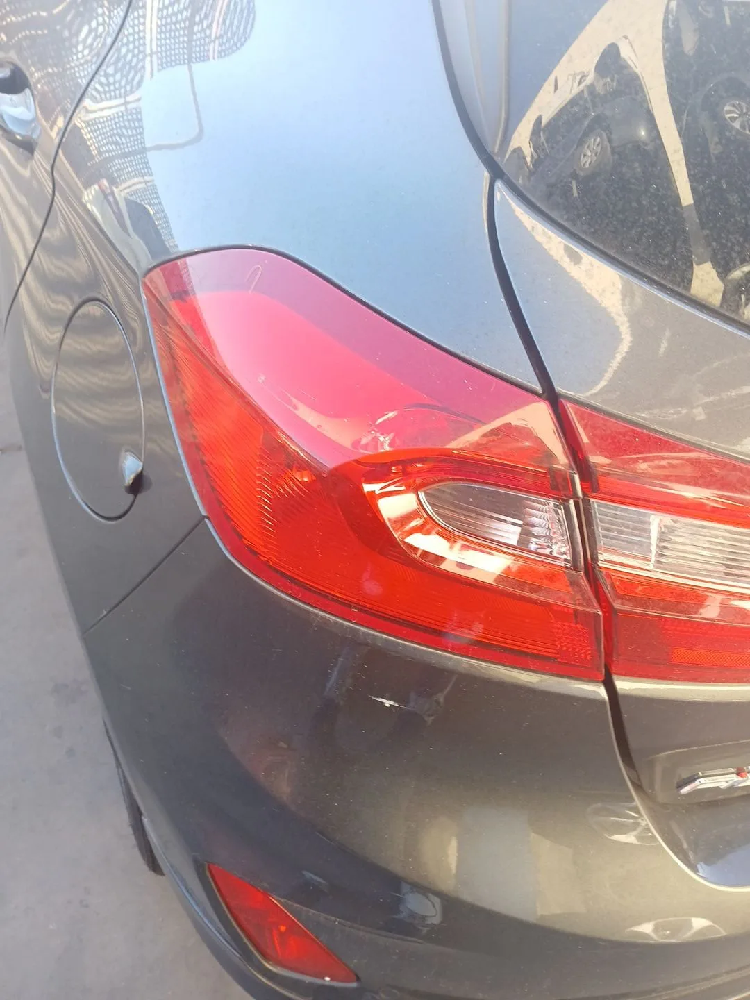 Piloto Trasero Izquierdo para Ford Fiesta Vii (Hj, Hf)
