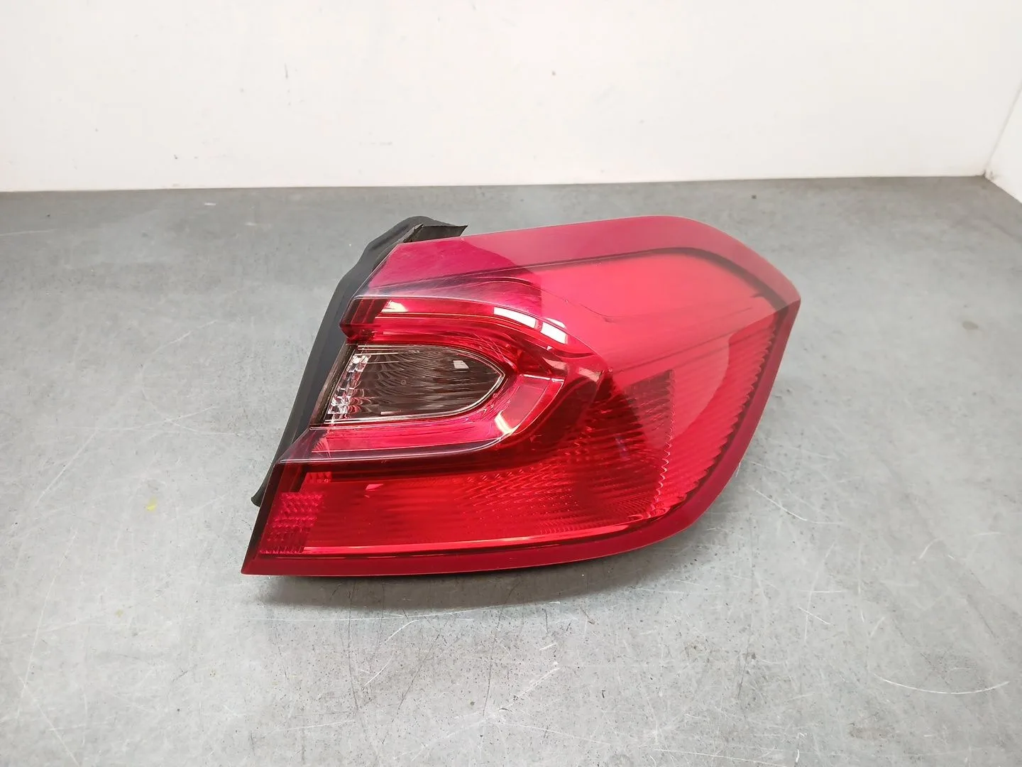 Piloto Trasero Derecho para Ford Fiesta Vii (Hj, Hf)