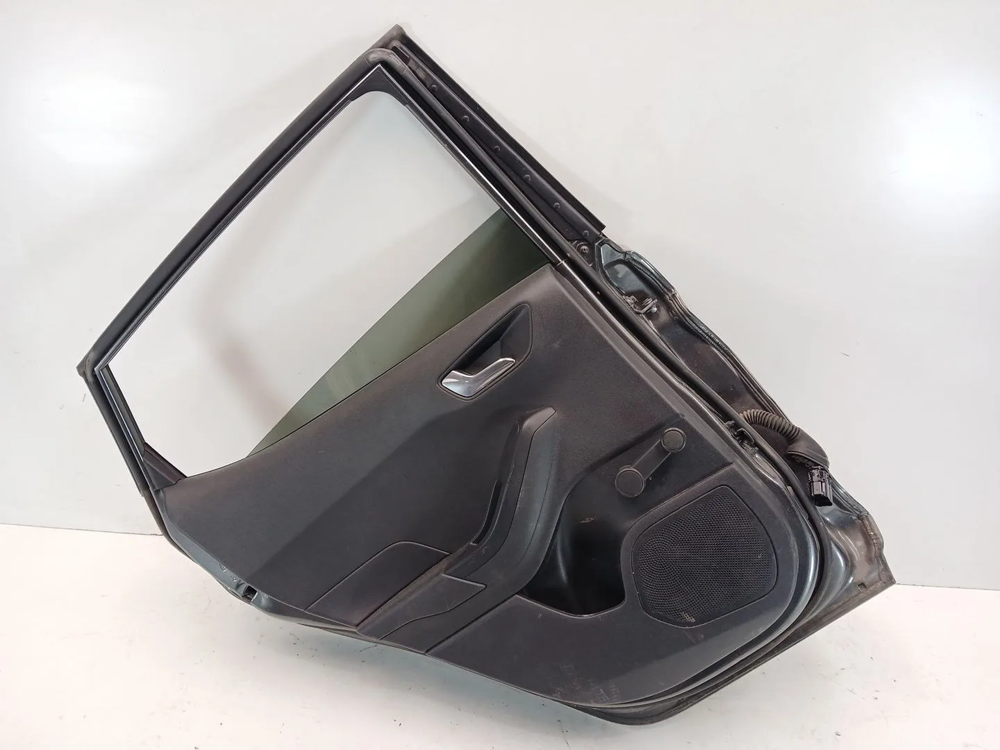 Puerta Trasera Izquierda para Ford Fiesta Vii (Hj, Hf)