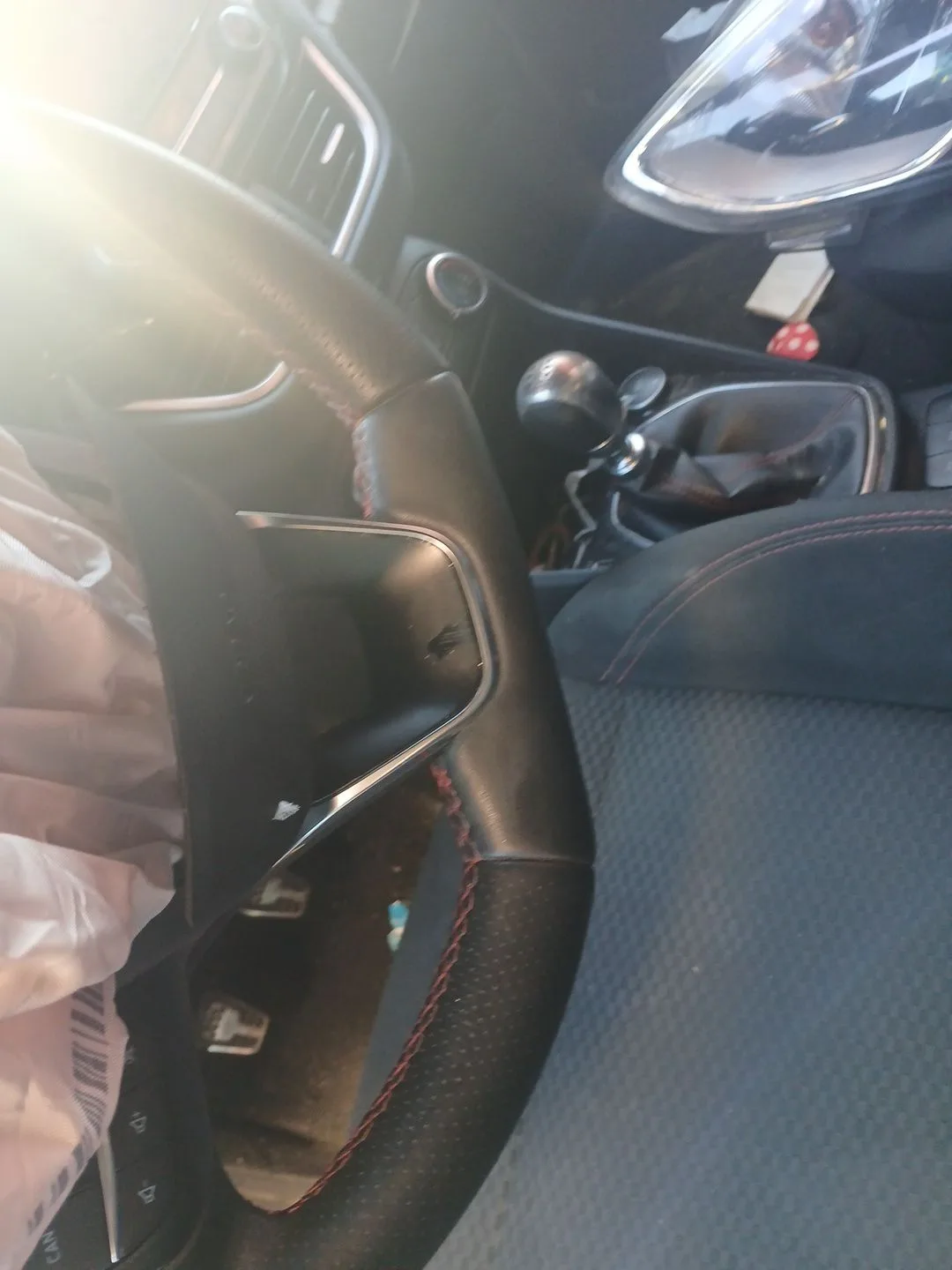 Volante para Ford Fiesta Vii (Hj, Hf)