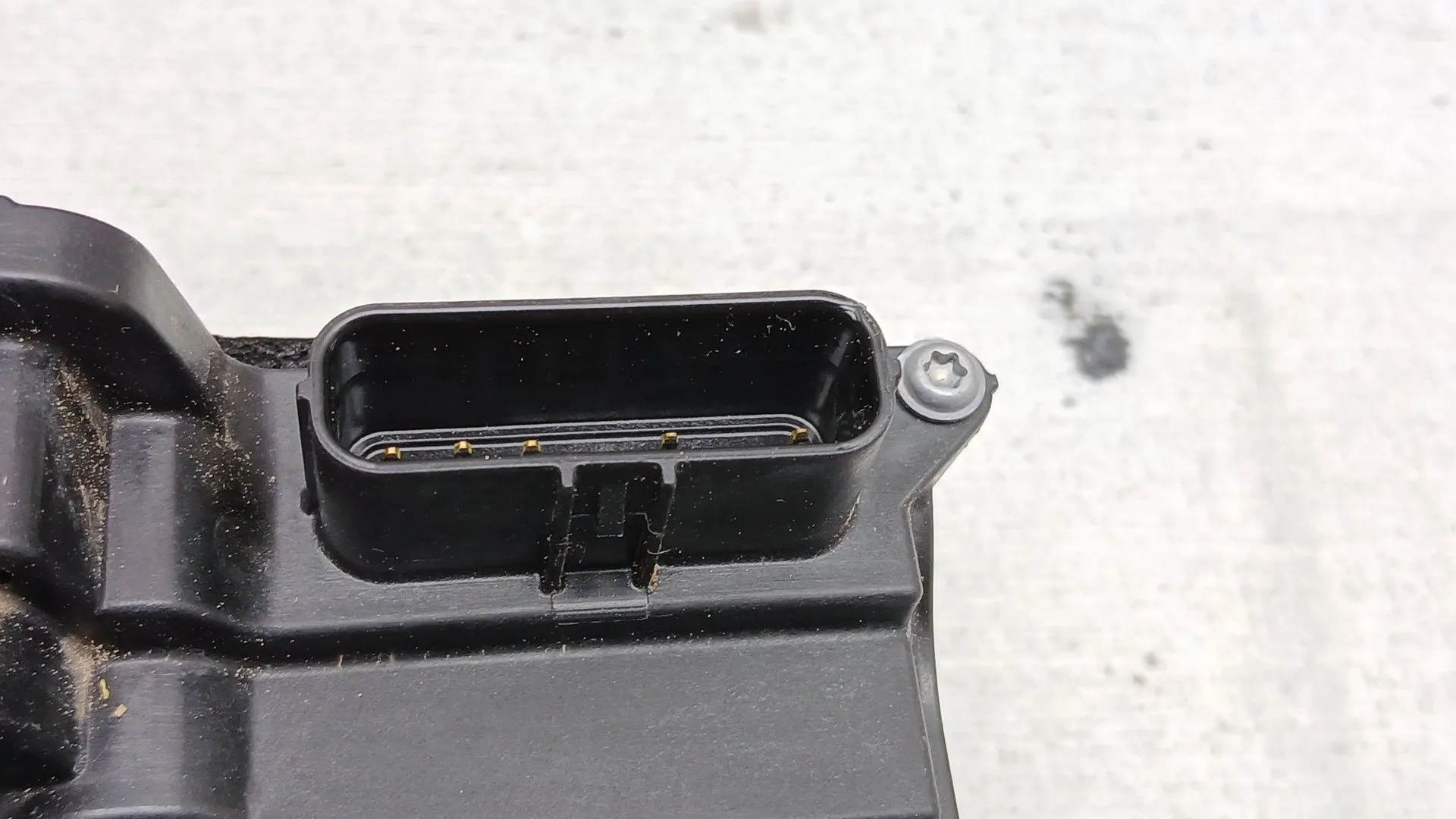 Cerradura Puerta Delantera Izquierda para Omoda 5