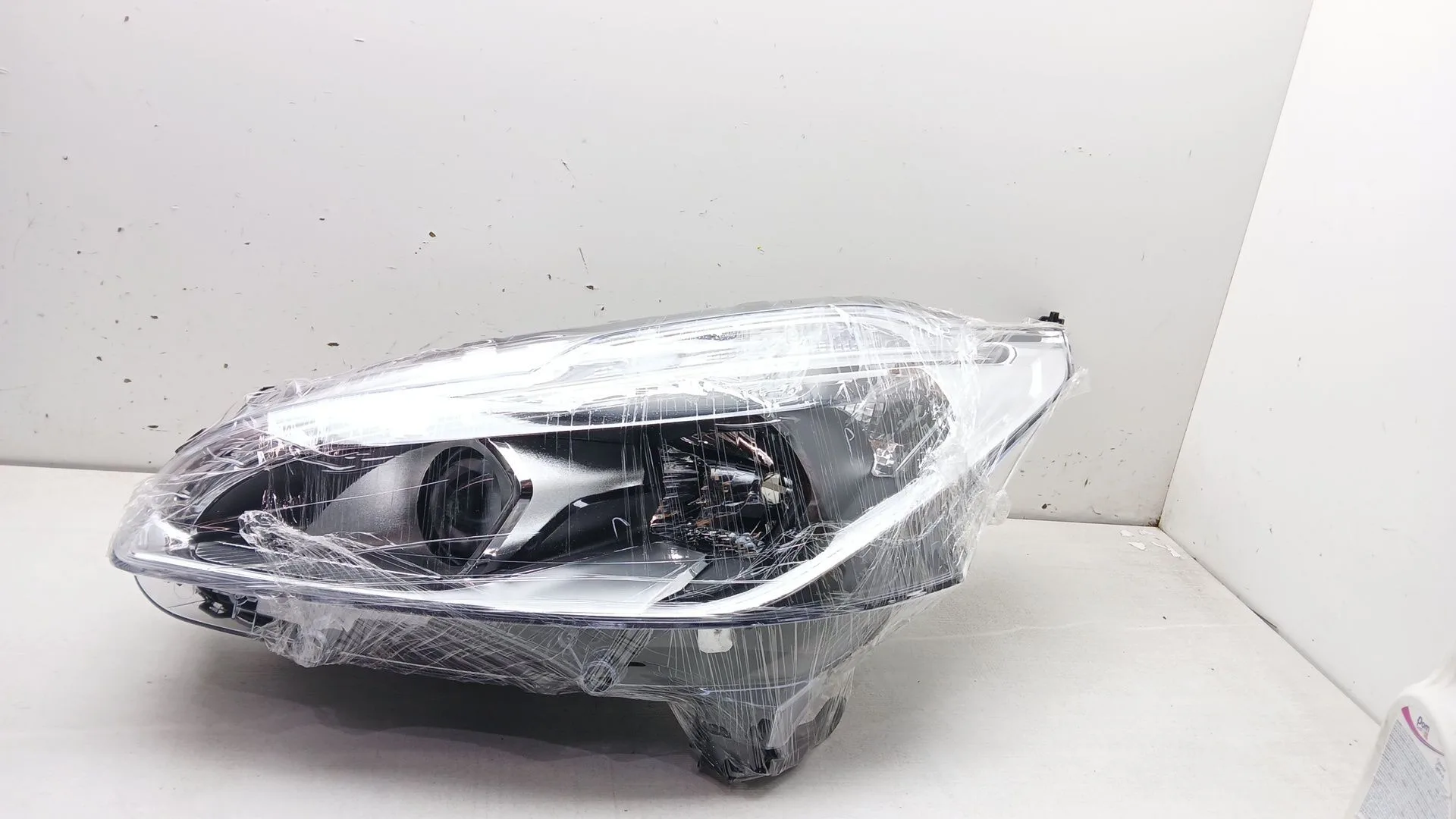 Faro Izquierdo para Peugeot 208