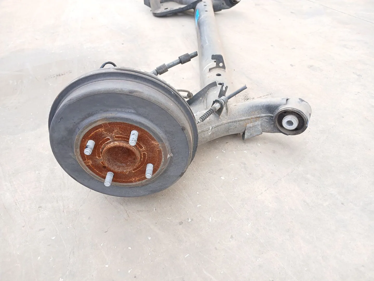 Puente Trasero para Ford Tourneo Courier (C4A)