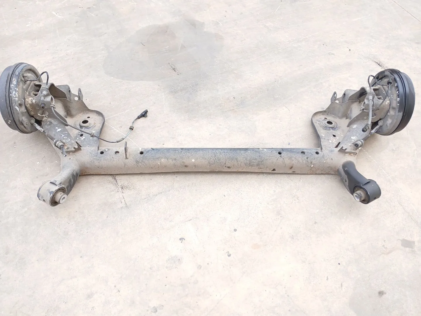 Puente Trasero para Ford Tourneo Courier (C4A)