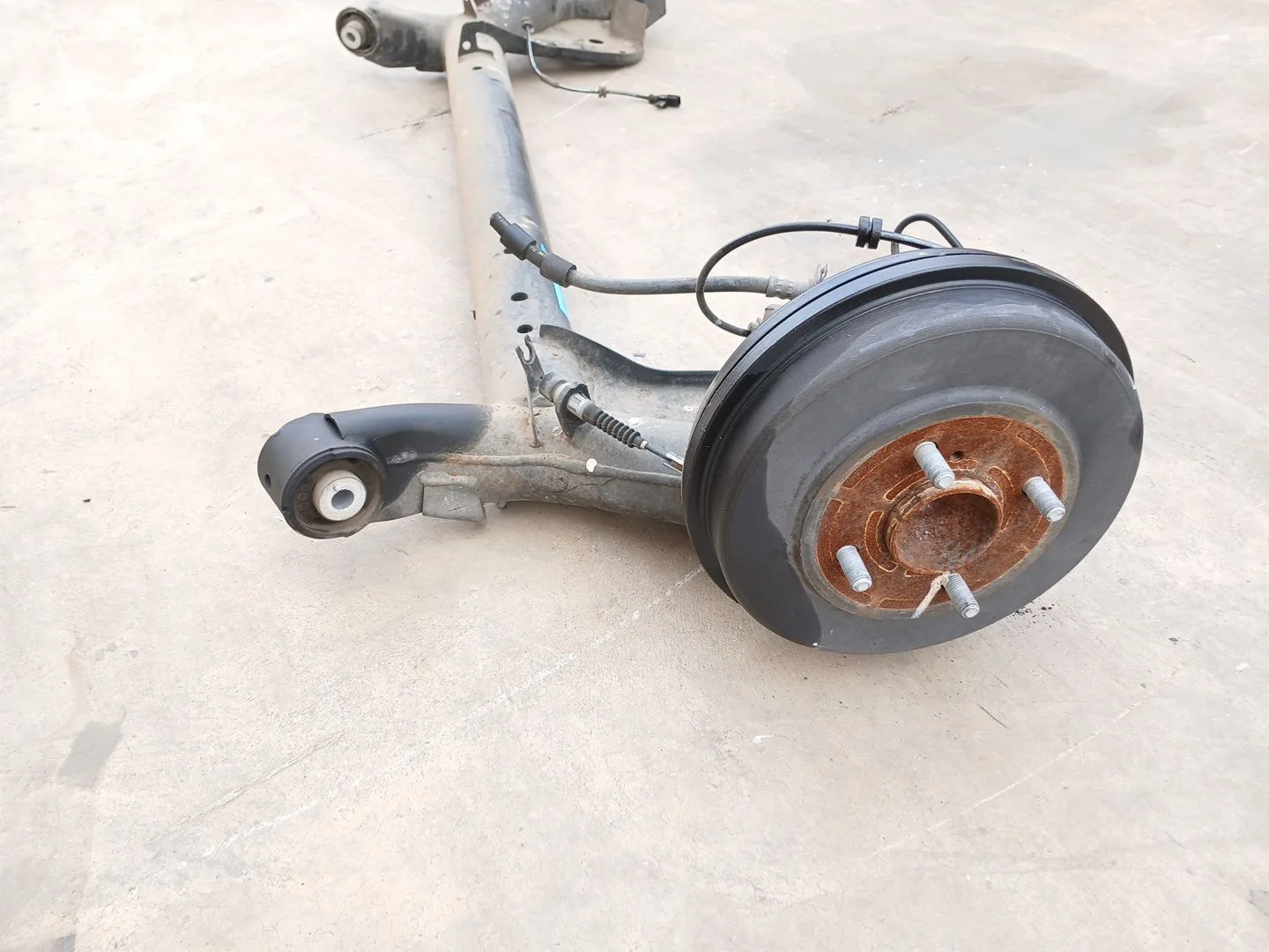 Puente Trasero para Ford Tourneo Courier (C4A)