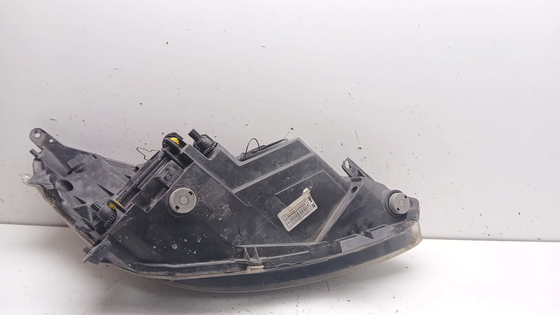 Faro Izquierdo para Opel Corsa D (S07)