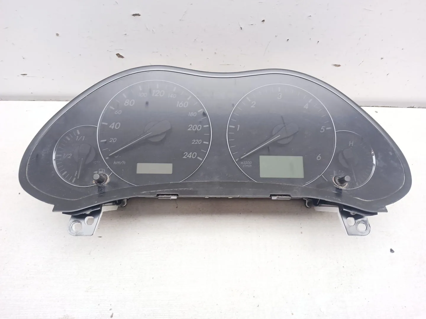 Cuadro Instrumentos para Toyota Avensis (_T25_)