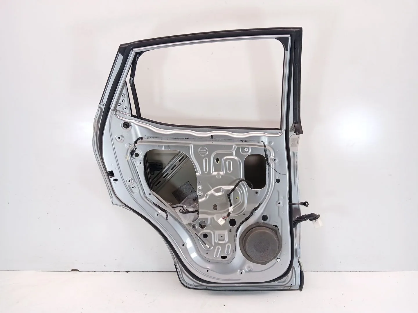 Puerta Trasera Izquierda para Mg Zs Suv (Azs1)