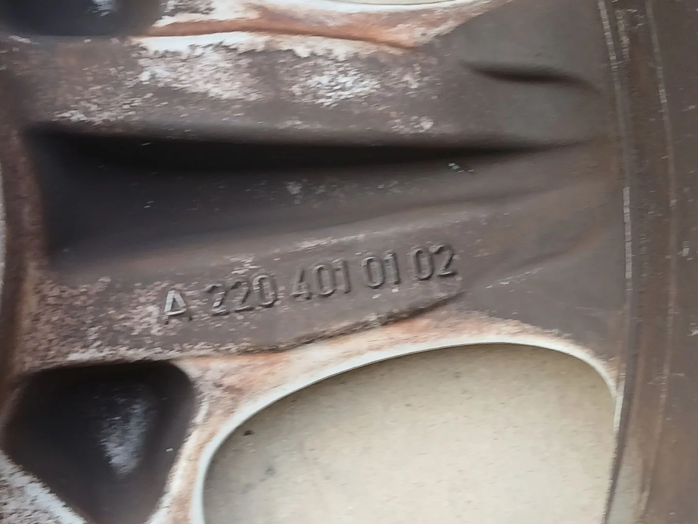 Llanta para Mercedes-Benz Clase S (W220, V220)