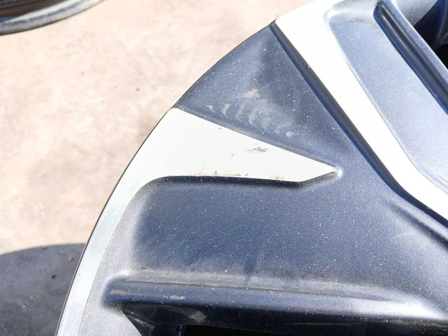 Llanta Trasera Izquierda para Kia Ev6 (Cv)