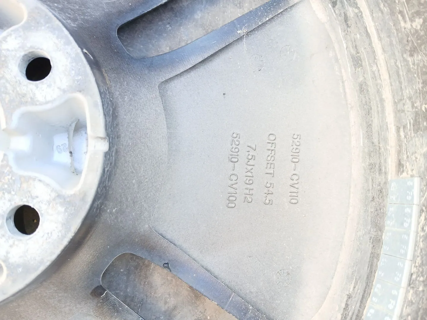 Llanta Trasera Izquierda para Kia Ev6 (Cv)