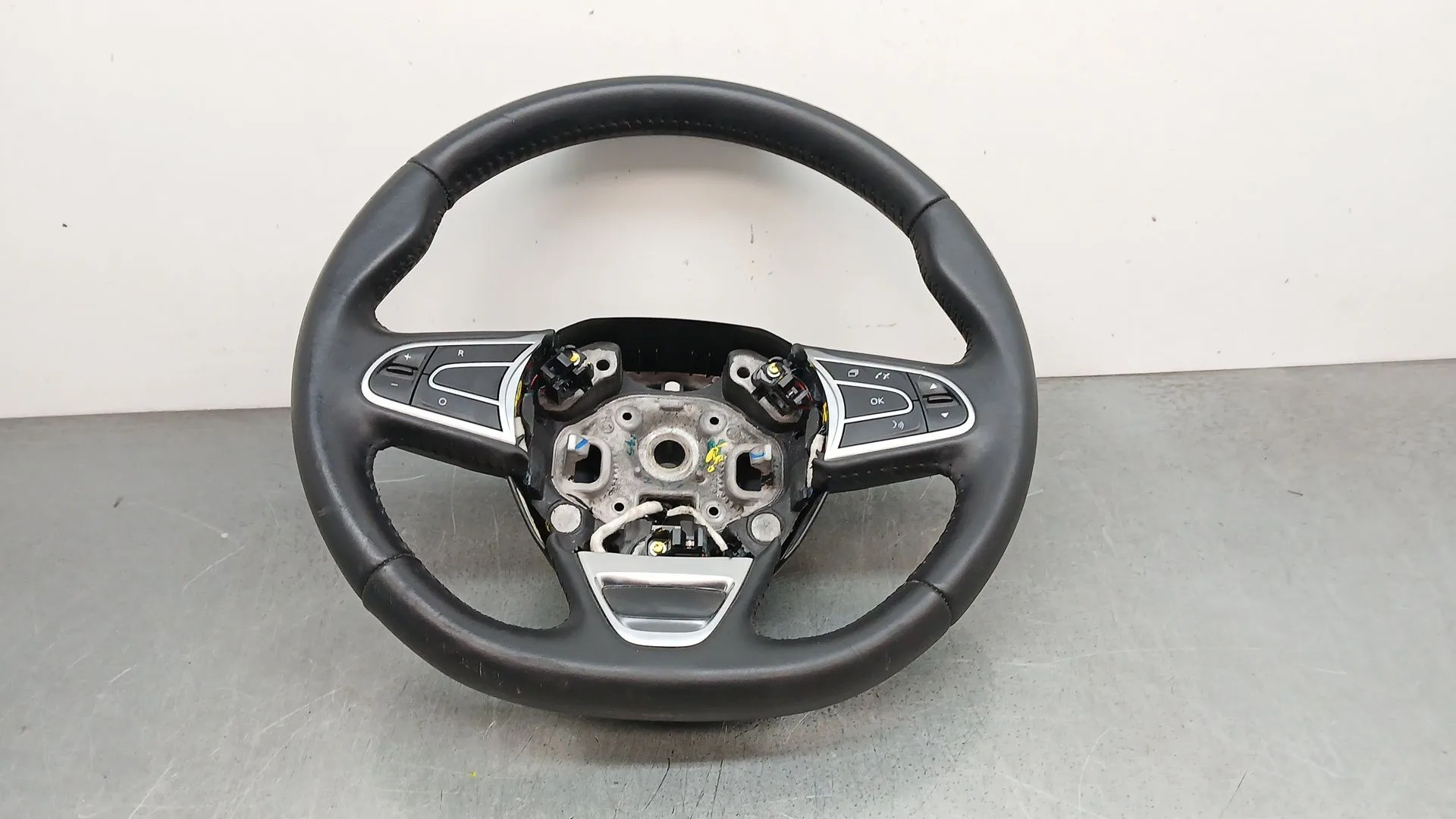 Volante para Renault Megane Iv Hatchback (B9A/M/N_)